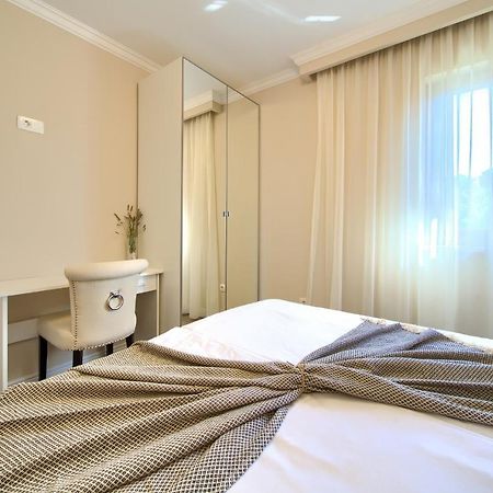 Luxury Apartments Villa Stina Pinezići Esterno foto