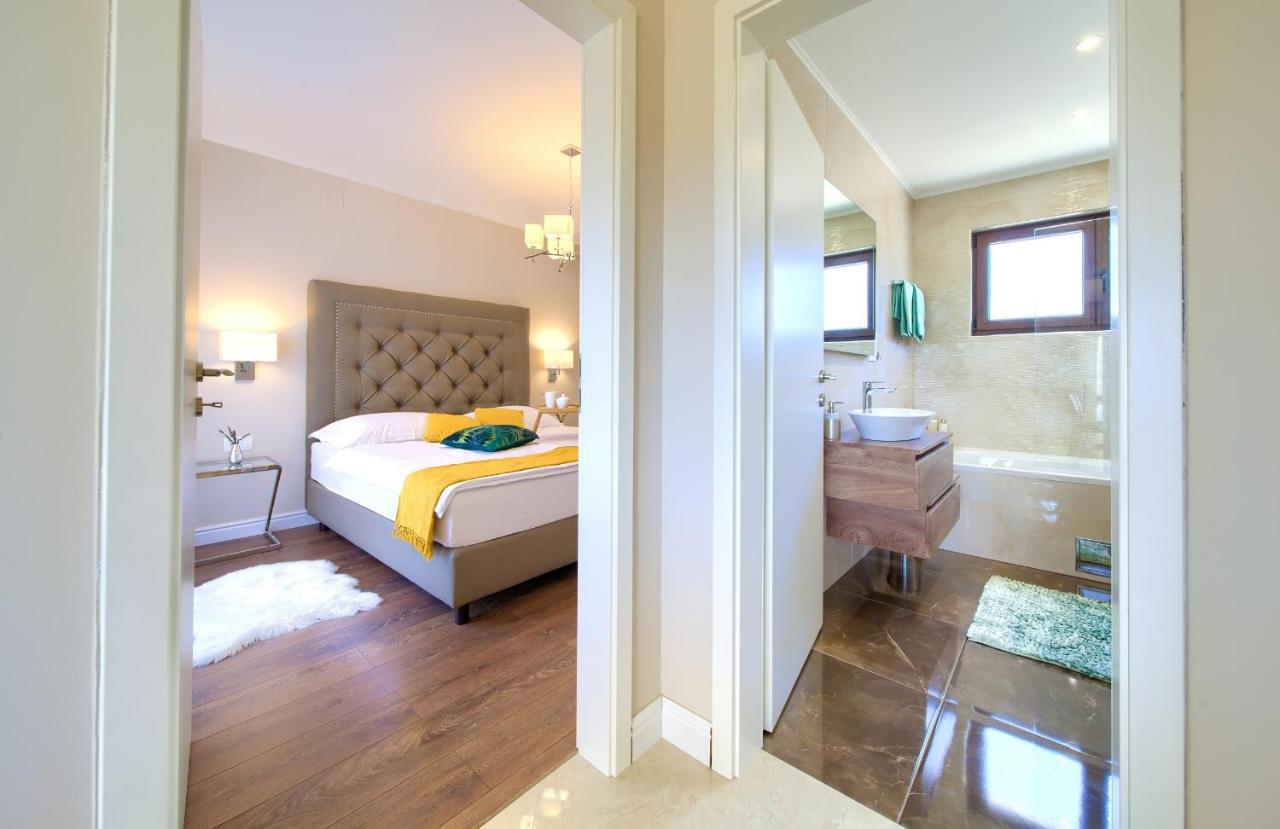 Luxury Apartments Villa Stina Pinezići Esterno foto